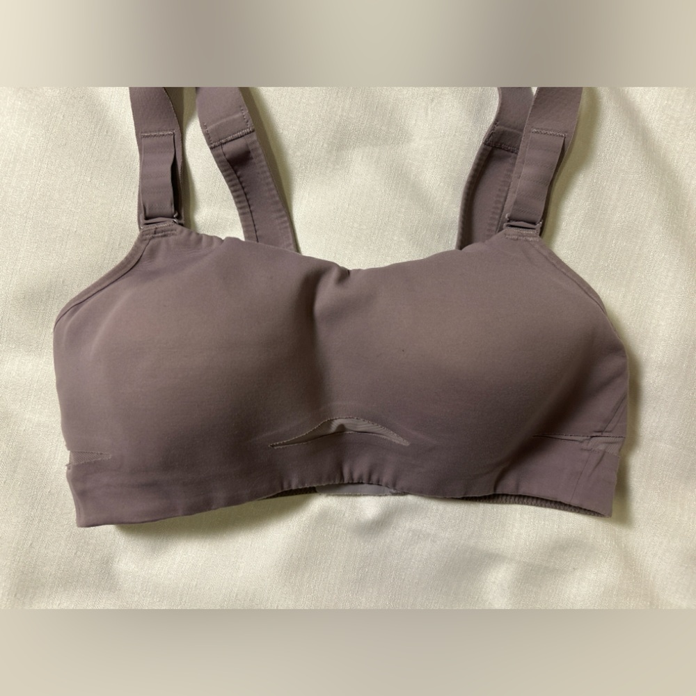 Lululemon purple Supportive Sports Bra Adjustable Straps Hook Back